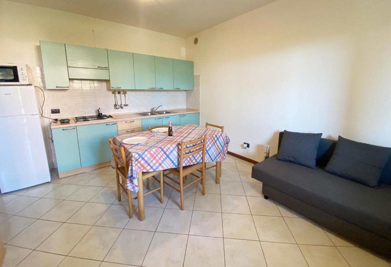 Apartment With Garden And Grill - Green Residence Sirmione Desenzano del Garda Zewnętrze zdjęcie
