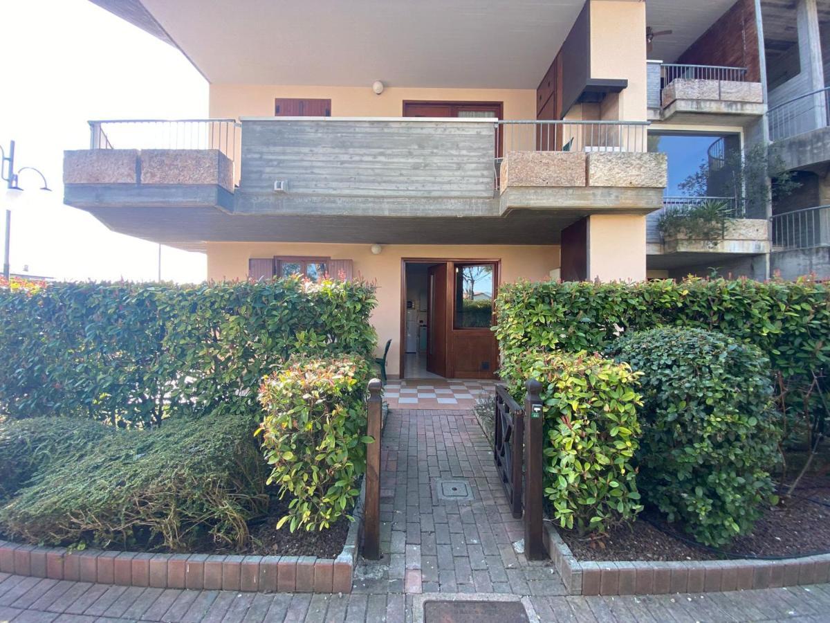 Apartment With Garden And Grill - Green Residence Sirmione Desenzano del Garda Zewnętrze zdjęcie