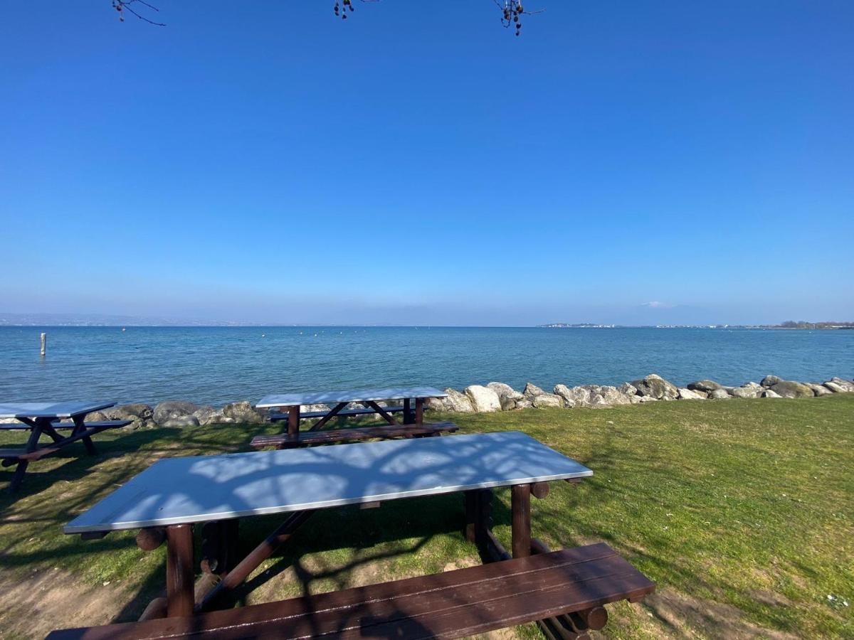 Apartment With Garden And Grill - Green Residence Sirmione Desenzano del Garda Zewnętrze zdjęcie