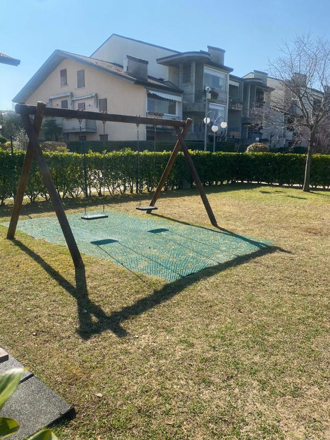 Apartment With Garden And Grill - Green Residence Sirmione Desenzano del Garda Zewnętrze zdjęcie